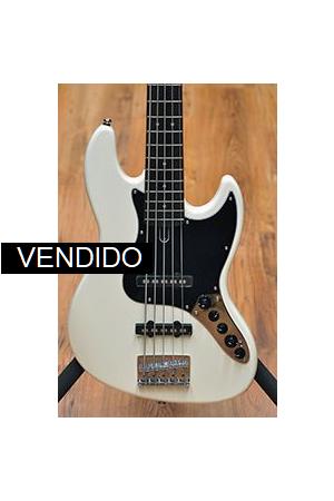 Sire Marcus Miller V3 5 Vintage White Sire Marcus Miller V3 5 Vintage White